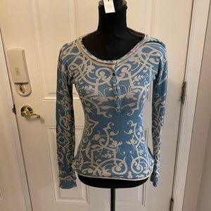 Ladies light weight sweater. Blue and tan floral. Missing button